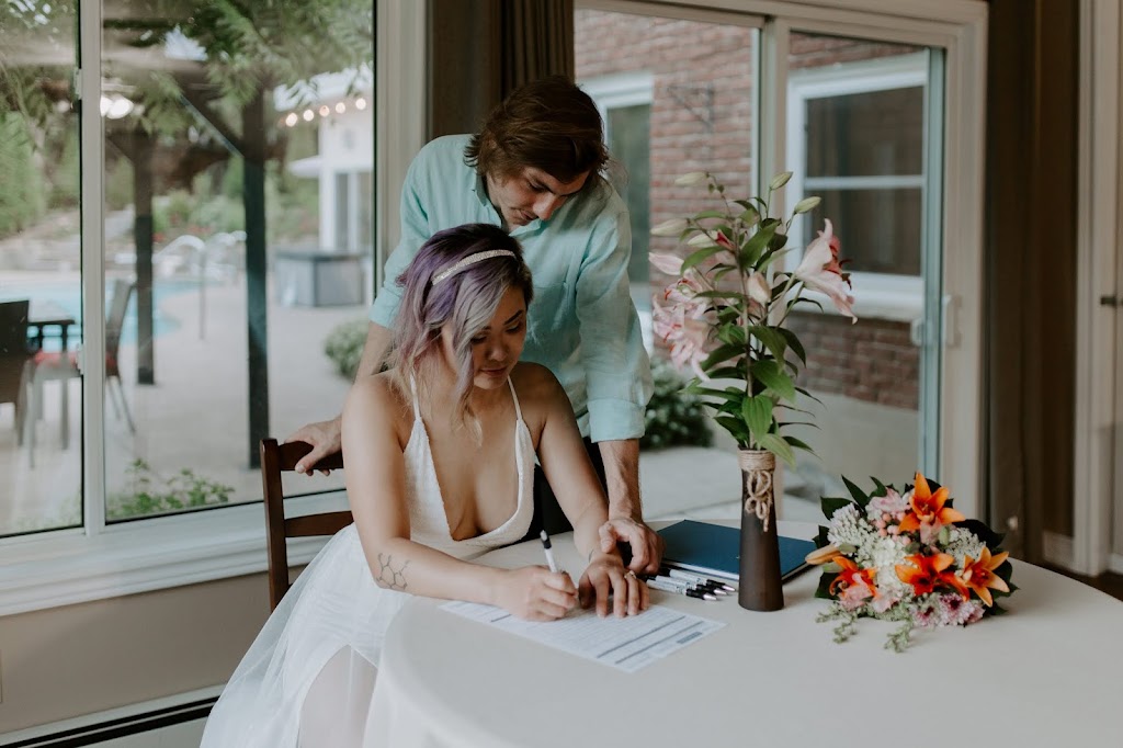 Chantal Davidson Photography | 18 Ellen St W, Kitchener, ON N2H 4K3, Canada | Phone: (226) 748-4096