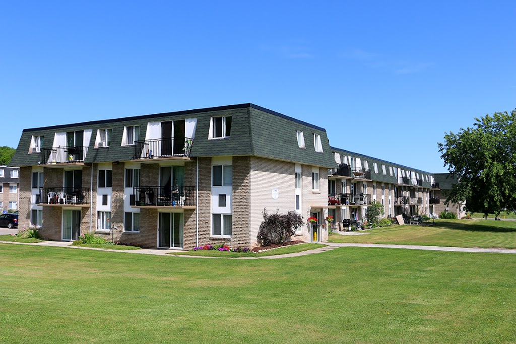 Bruce Manor - Skyline Living | 2760 5th Ave W, Owen Sound, ON N4K 6B4, Canada | Phone: (226) 909-0045