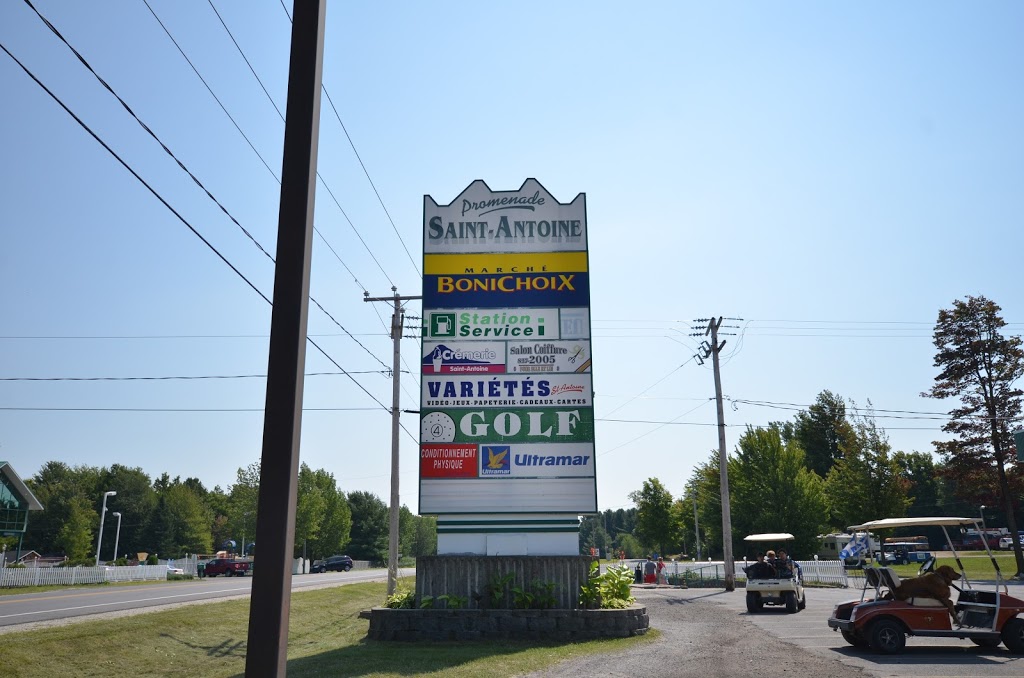 Camping Lac des Pins | 3625 QC-201, Franklin, QC J0S 1N0, Canada | Phone: (450) 827-2353