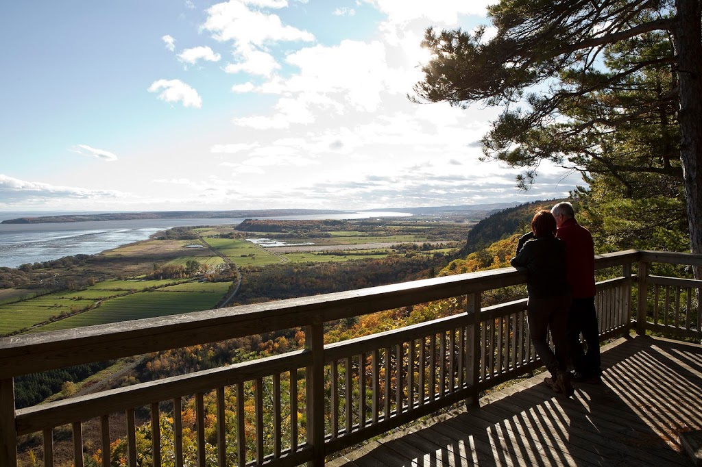 Cap Tourmente National Wildlife Area | Cap Tourmente National Wildlife Area, 570 Chemin du Cap Tourmente, Saint-Joachim, QC G0A 3X0, Canada | Phone: (418) 827-4591
