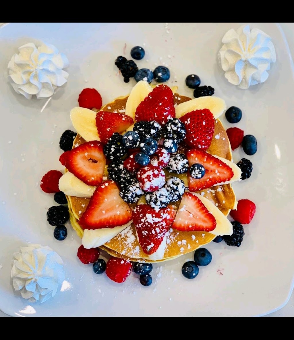 Crepe Castle Restaurant | 1272 Simcoe St N, Oshawa, ON L1G 4X4, Canada | Phone: (905) 404-0181