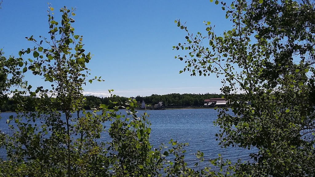 Vestaire St Jean Baptiste | 66 Rue De La Riviére, Bouctouche, NB E4S 3A7, Canada | Phone: (506) 743-6596