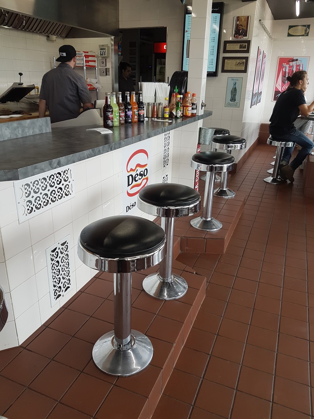 Deso Burger | 2080 Boul Sir-Wilfrid-Laurier, Saint-Bruno-de-Montarville, QC J3V 4P6, Canada | Phone: (450) 441-3663