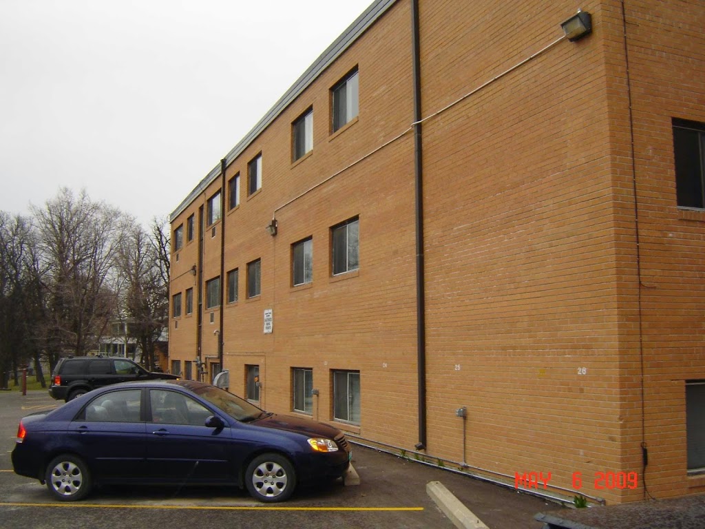 River Clayton Apartments | 61 Clayton Dr, Winnipeg, MB R2M 1G1, Canada | Phone: (204) 691-9704