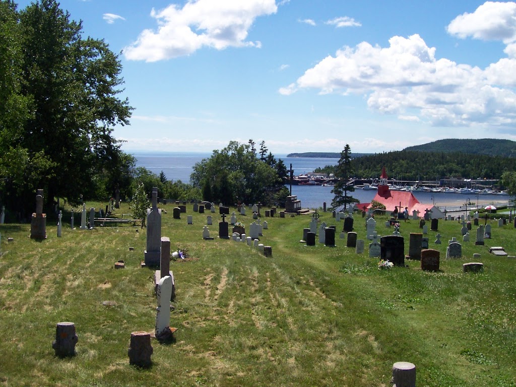 Presbytere De Tadoussac | 180 de lEglise, Tadoussac, QC G0T 2A0, Canada | Phone: (418) 235-4324