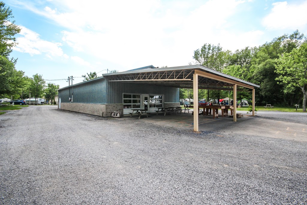Camping Plage Champlain | 29 Avenue de Venise O, Venise-en-Québec, QC J0J 2K0, Canada | Phone: (450) 244-5317