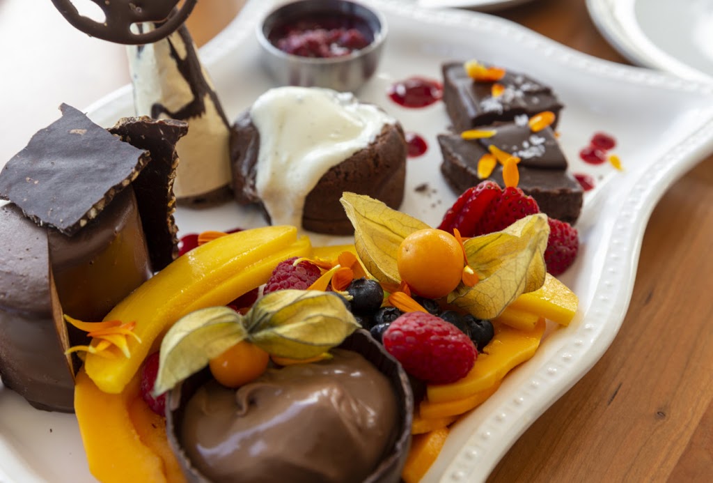 Alpina Restaurant at Villa Eyrie Resort | 600 Ebedora Ln, Malahat, BC V0R 2L0, Canada | Phone: (250) 856-0188