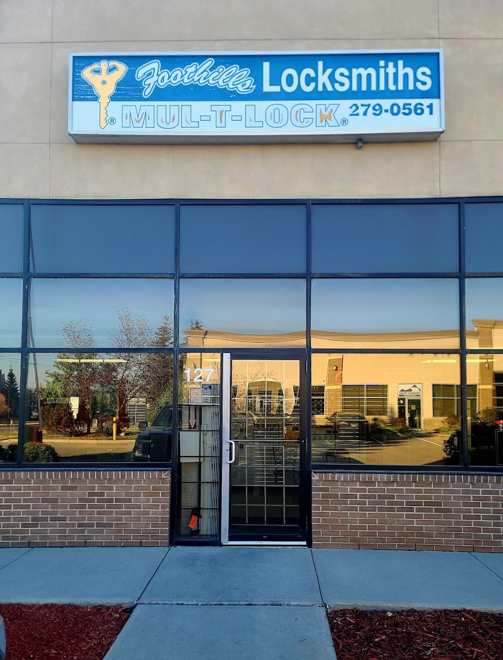 Foothills Locksmiths | 11769 40 St SE #127, Calgary, AB T2Z 4M8, Canada | Phone: (403) 279-0561