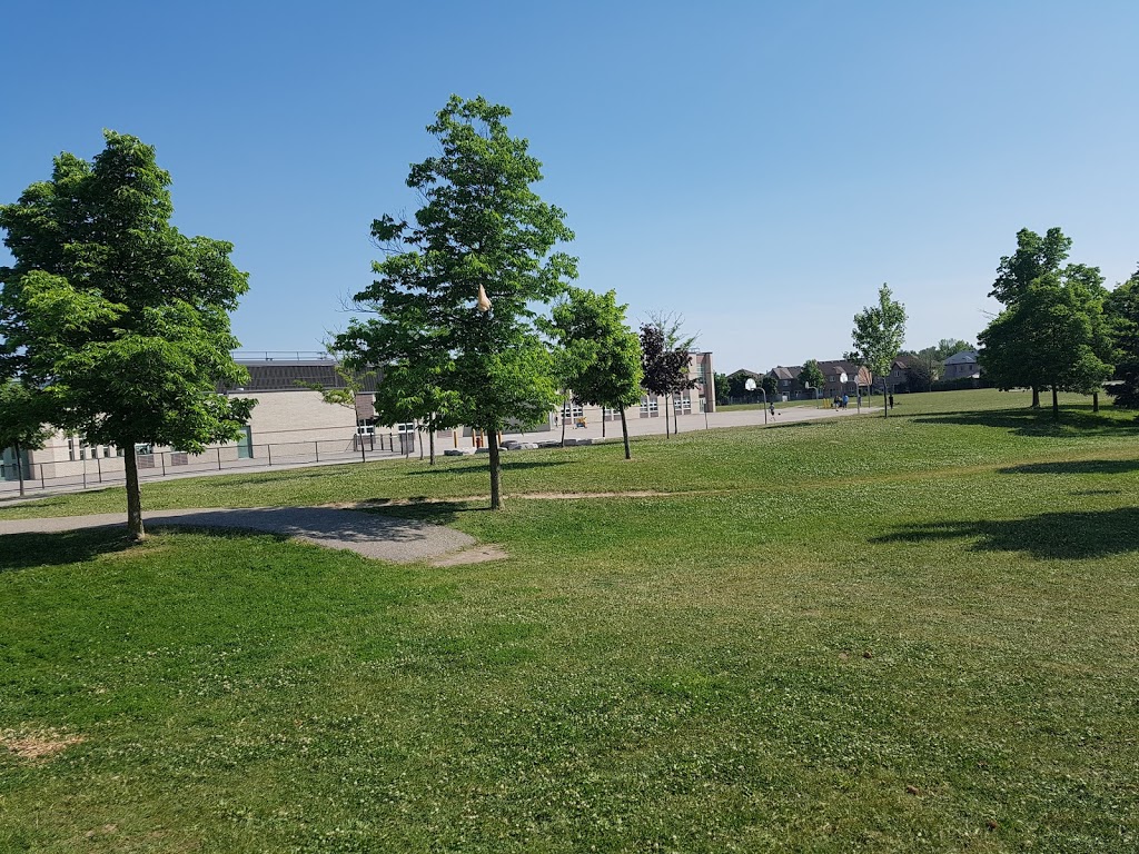 Middlebury Green Park | 5510 Middlebury Dr, Mississauga, ON L5M 5G7, Canada