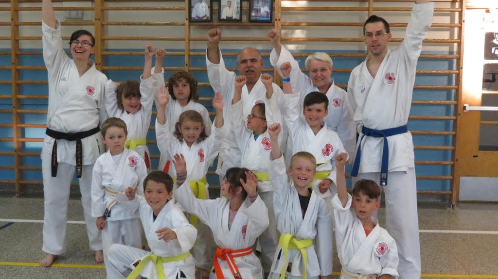 Karaté Chito-Ryu Drummondville, Gymnase École Laquarelle | 1140 Rue Saint Edgar, Drummondville, QC J2B 2W1, Canada | Phone: (819) 850-6071