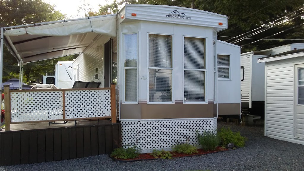 Camping Domaine du Lac Cristal | 245 CH De La Grande Ligne, Saint-Rosaire, QC G0Z 1K0, Canada | Phone: (819) 752-4275