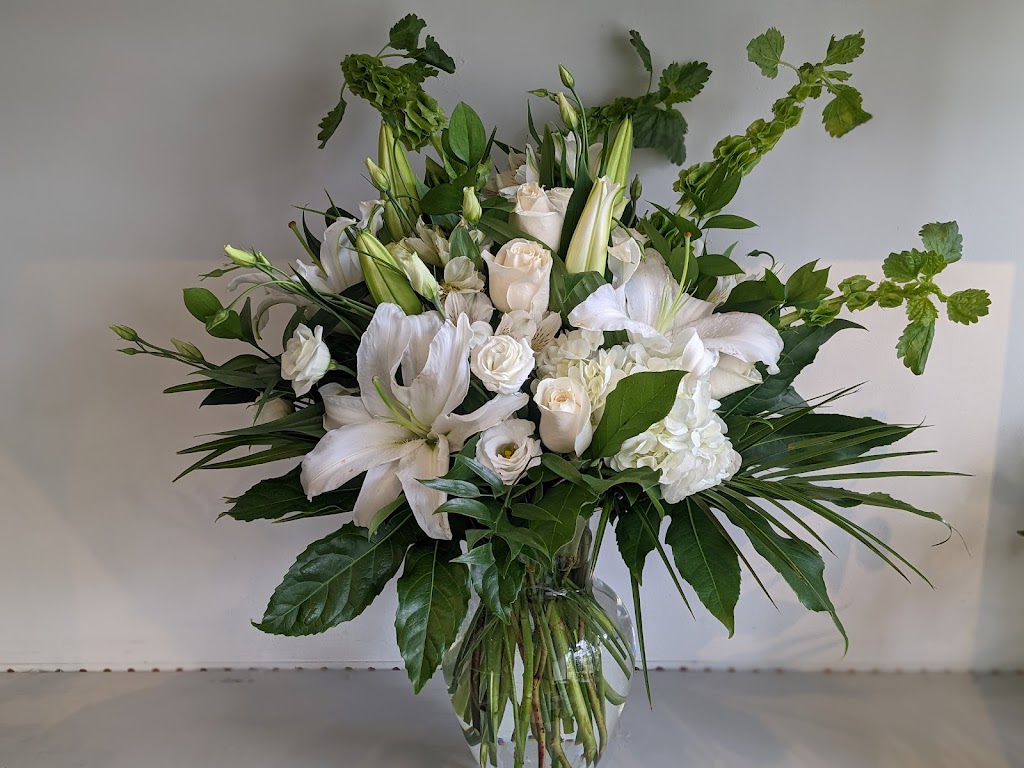 Flower Trends Florists | 114 Woodlawn Rd, Dartmouth, NS B2W 2S7, Canada | Phone: (877) 207-7673