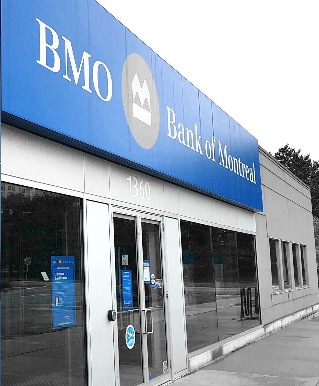 bmo kingston and lawrence hours