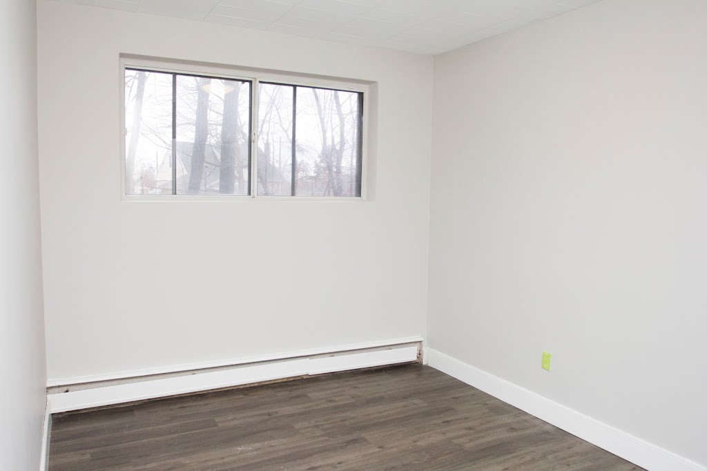 40 McKay Road Apartments | 40 McKay Rd, Dundas, ON L9H 1H7, Canada | Phone: (289) 799-7776