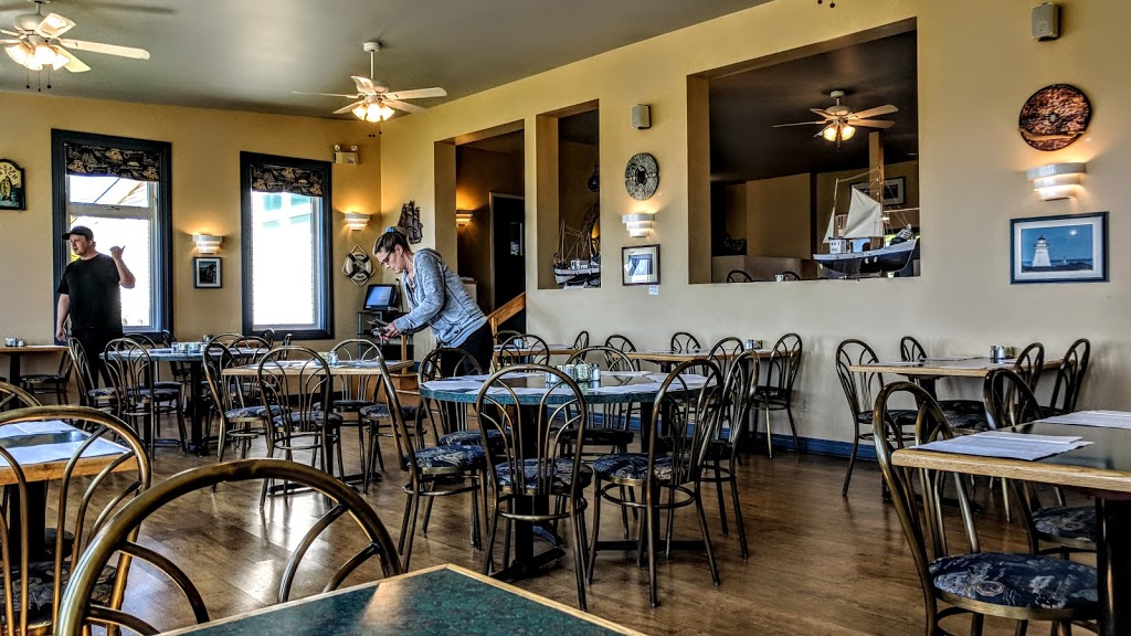 Tides | 8601 Main St, Alma, NB E4H 1N6, Canada | Phone: (506) 887-2313