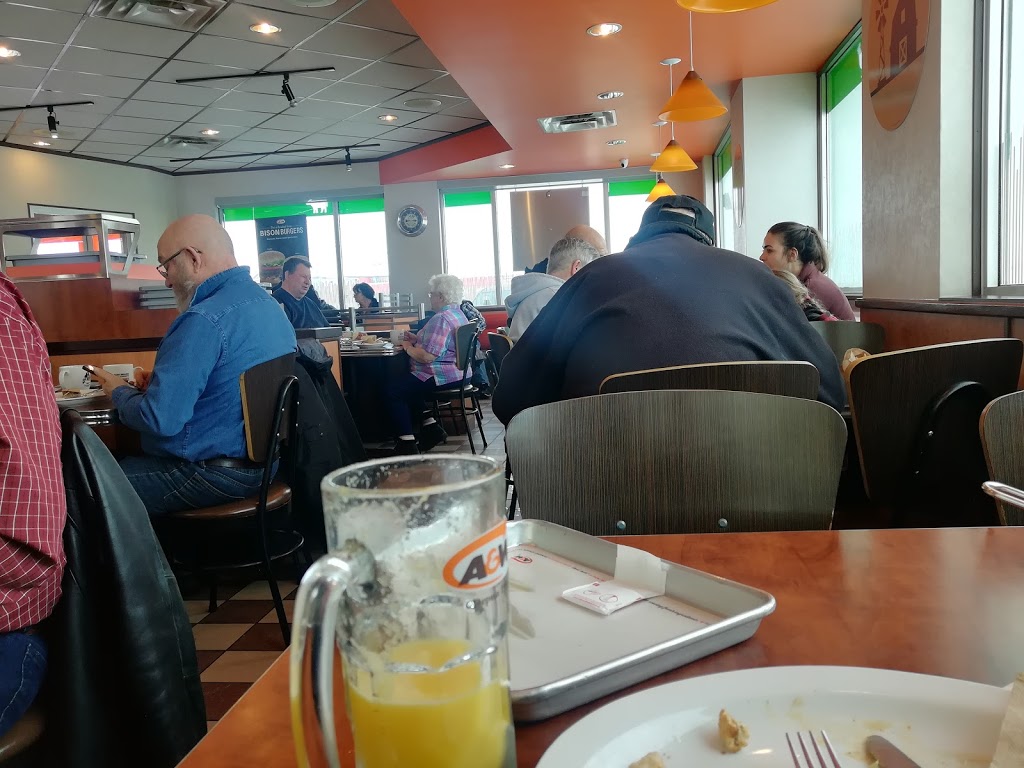 A&W Canada | 4211 50 St, Innisfail, AB T4G 1V6, Canada | Phone: (403) 227-4310