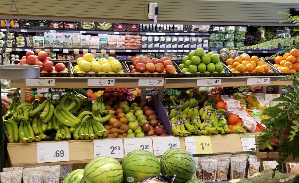 Beach valu-mart | 2266 Queen St E, Toronto, ON M4E 1G4, Canada | Phone: (416) 699-5489