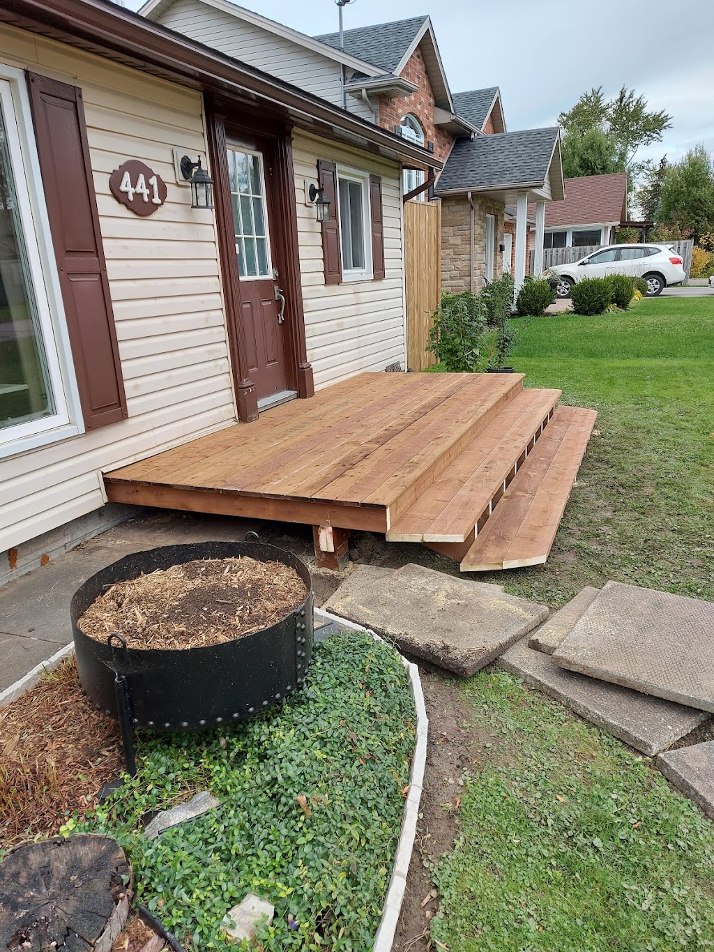 MKS Fences & More | Dominion Rd, Fort Erie, ON L2A 1E8, Canada | Phone: (289) 207-9910