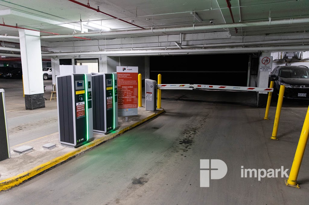 Impark Parking | 555 Sherbourne St, Toronto, ON M4X 1K7, Canada | Phone: (416) 369-1801