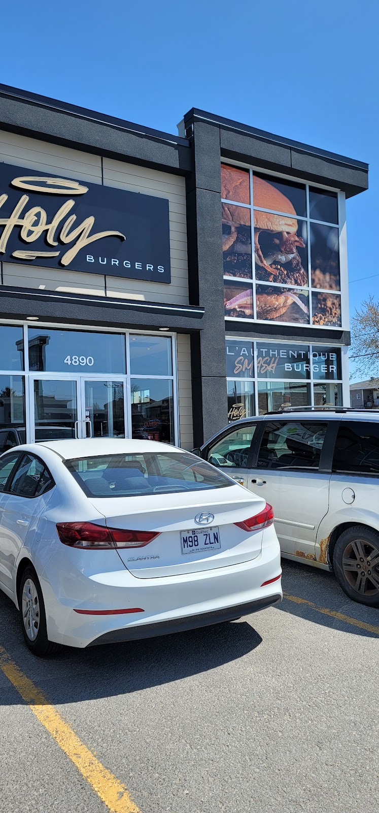 Holy Burgers | 4890 Bd des Forges, Trois-Rivières, QC G8Y 1X1, Canada | Phone: (819) 378-6398