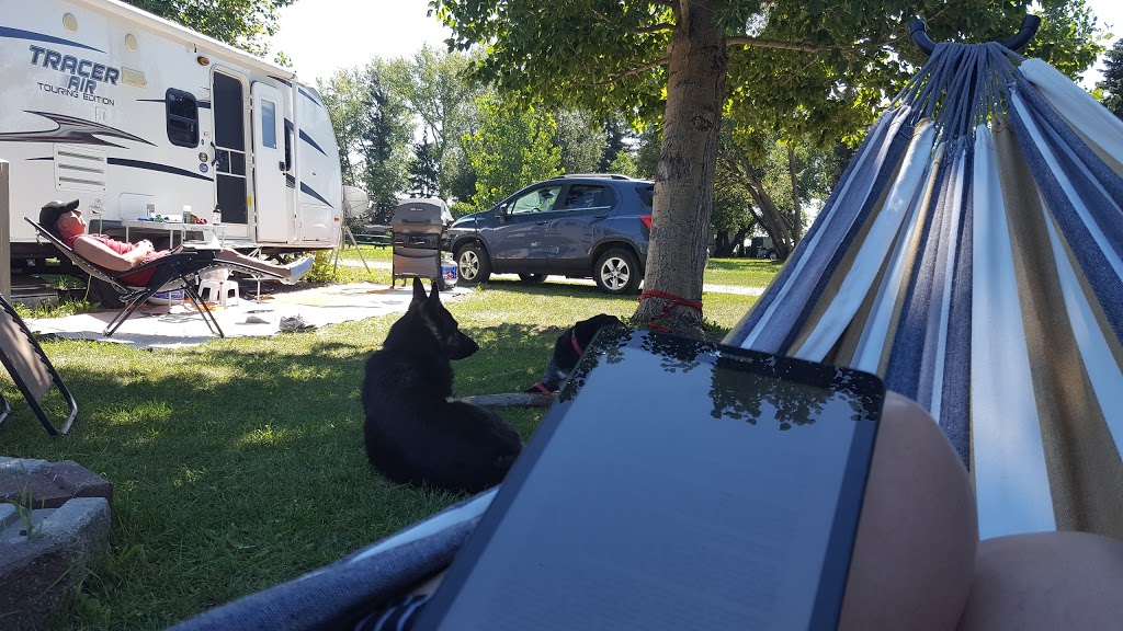 Eagle Lake RV Resort | Range Rd 243, Strathmore, AB T1P 1J6, Canada | Phone: (403) 934-4283