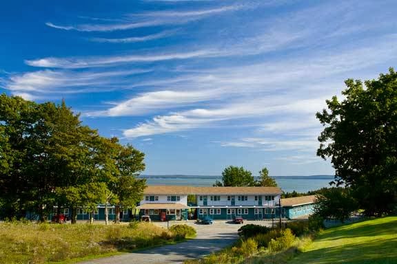 Fundy Highlands Motel & Chalets | 8714 NB-114, Fundy National Park, NB E4H 4V3, Canada | Phone: (506) 887-2930