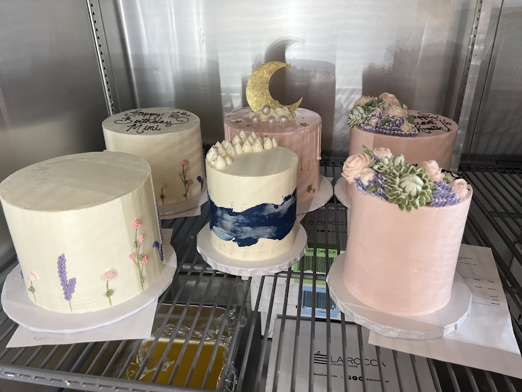 Minnie’s Cakery | 188 Frederick Pearson St, East Gwillimbury, ON L9N 0Y9, Canada | Phone: (778) 859-8519