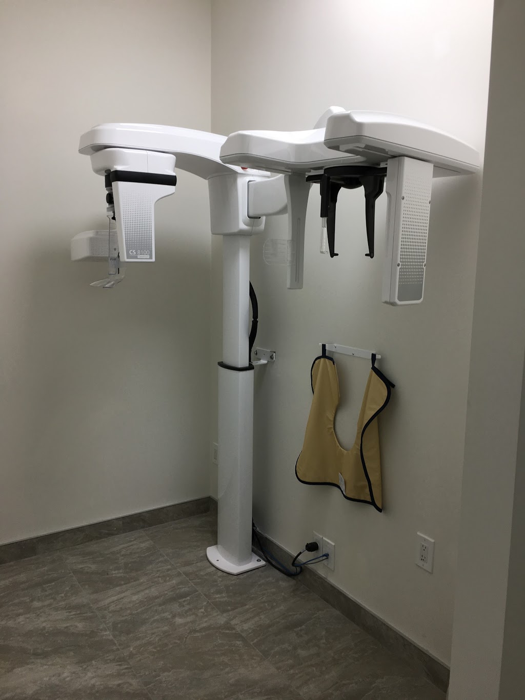 Aurora Family Dentistry | 15955 Bayview Ave unit 2, Aurora, ON L4G 0S3, Canada | Phone: (905) 751-0009