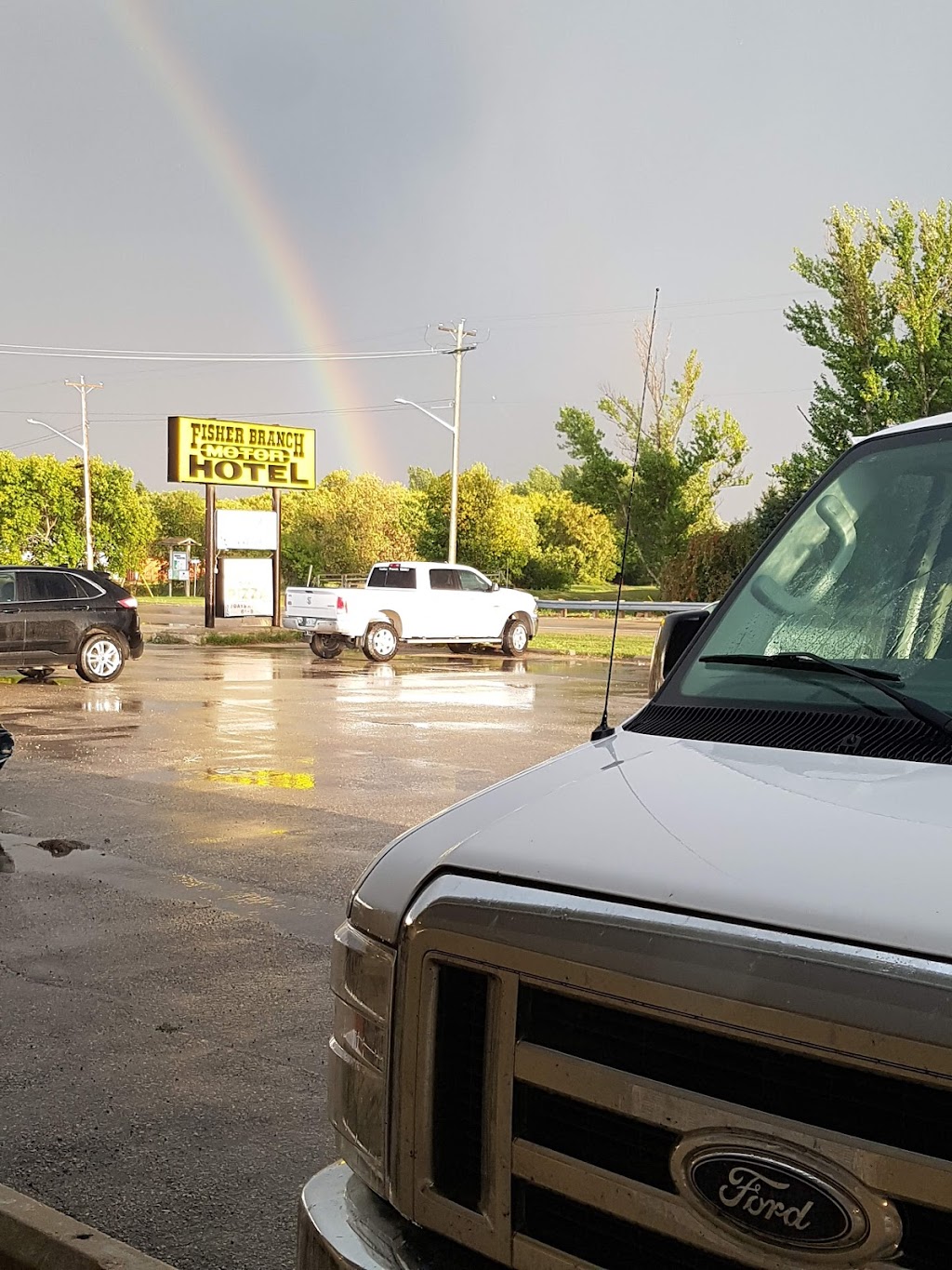 Fisher Branch Motor Hotel | 25 Tache St, Fisher Branch, MB R0C 0Z0, Canada | Phone: (204) 372-6351