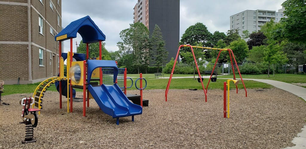 Verbana Apartments (10 Chichester Place) | 10 Chichester Pl, Scarborough, ON M1T 1G5, Canada | Phone: (416) 497-9027