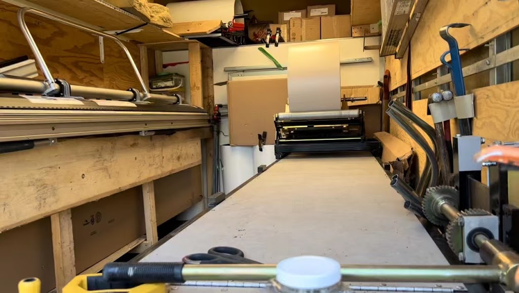 【靓】专业水槽 Leons Professional Gutter | 21 Clydesdale Rd, Markham, ON L3R 3S8, Canada | Phone: (647) 886-2600