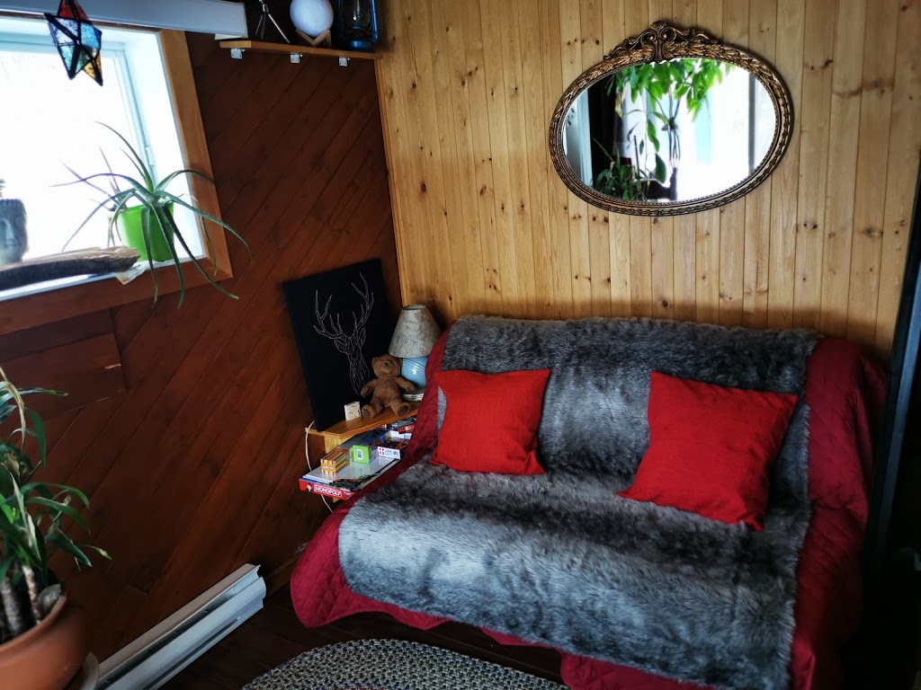 Chalet Le Ptit Condor | Rue du Condor, Saint-Calixte-de-Kilkenny, QC J0K 1Z0, Canada | Phone: (514) 898-3289
