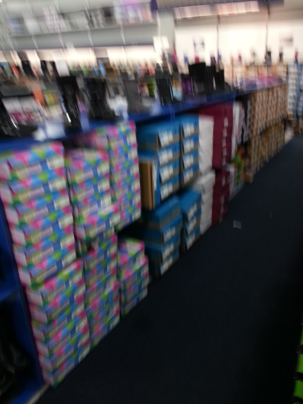 The Shoe Company | 3099 Wonderland Rd S #1, London, ON N6L 1R4, Canada | Phone: (519) 649-5402