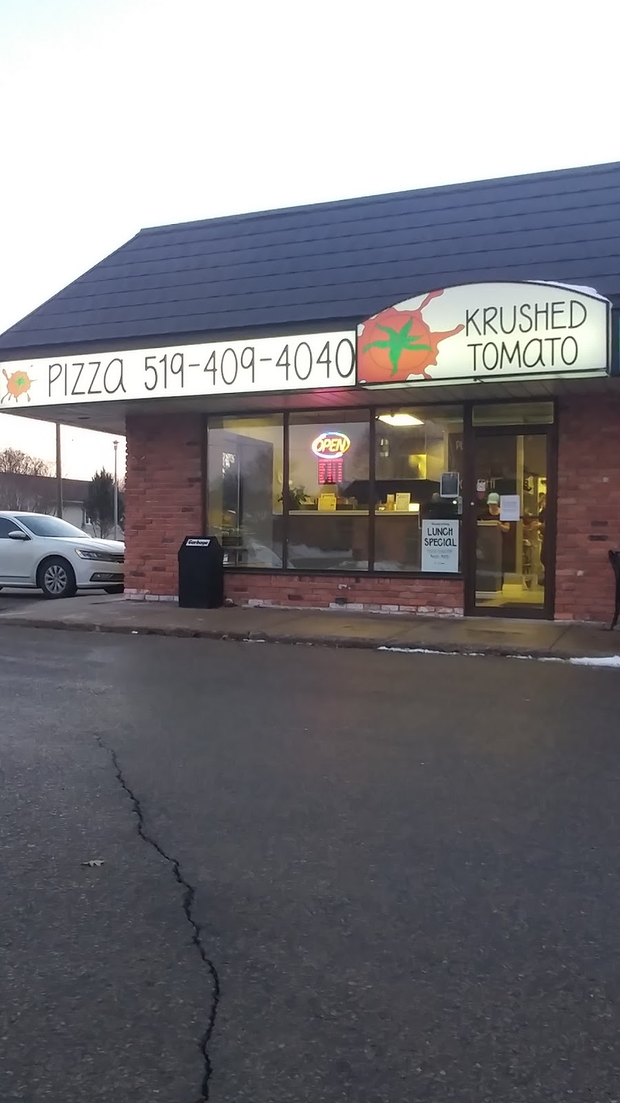 Krushed Tomato Pizza Company | 523 Broadway, Tillsonburg, ON N4G 3S8, Canada | Phone: (519) 409-4040