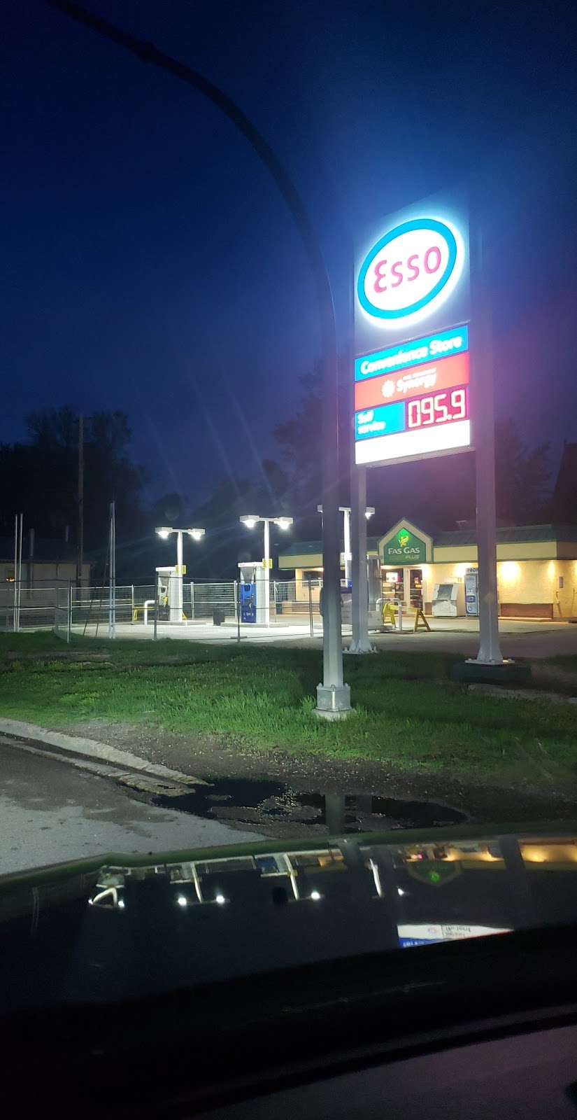 Esso | 1819 Saskatchewan Ave W, Portage la Prairie, MB R1N 0N9, Canada | Phone: (204) 240-2646