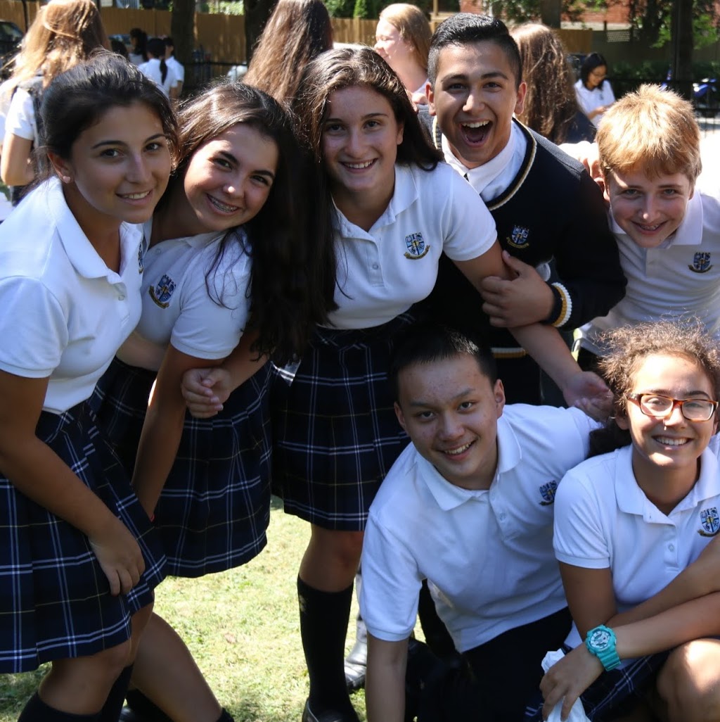 Collège Regina Assumpta | 1750 Rue Sauriol E, Montréal, QC H2C 1X4, Canada | Phone: (514) 382-4121