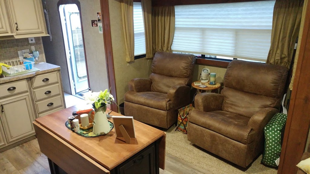 Lake Huron Resort | 82803 Bluewater Hwy, Goderich, ON N7A 3X9, Canada | Phone: (519) 524-5343