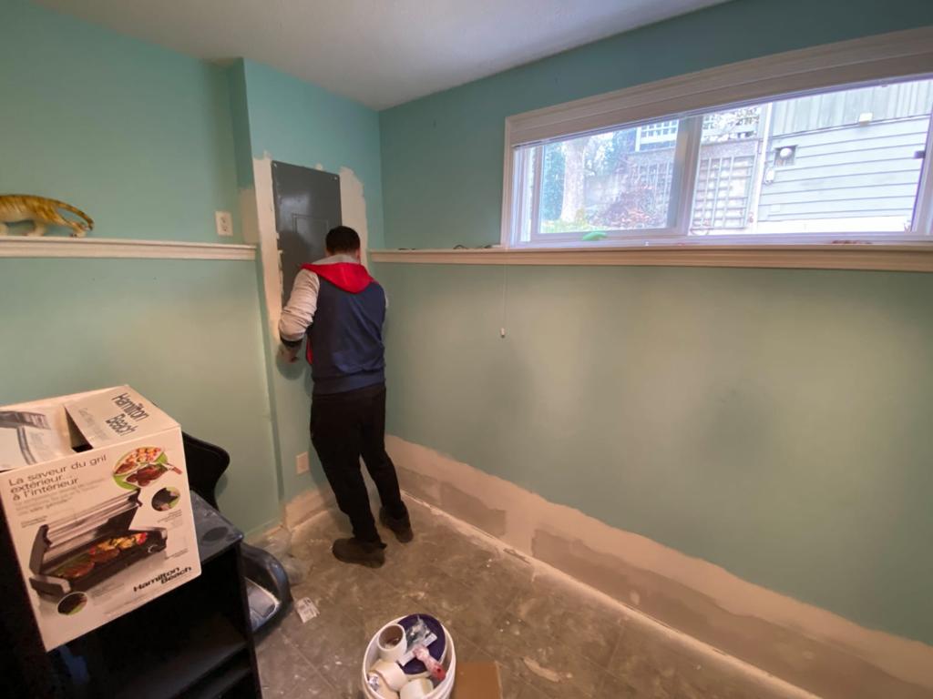 Reno Season | 375 Day Rd, Duncan, BC V9L 3K4, Canada | Phone: (250) 812-2356