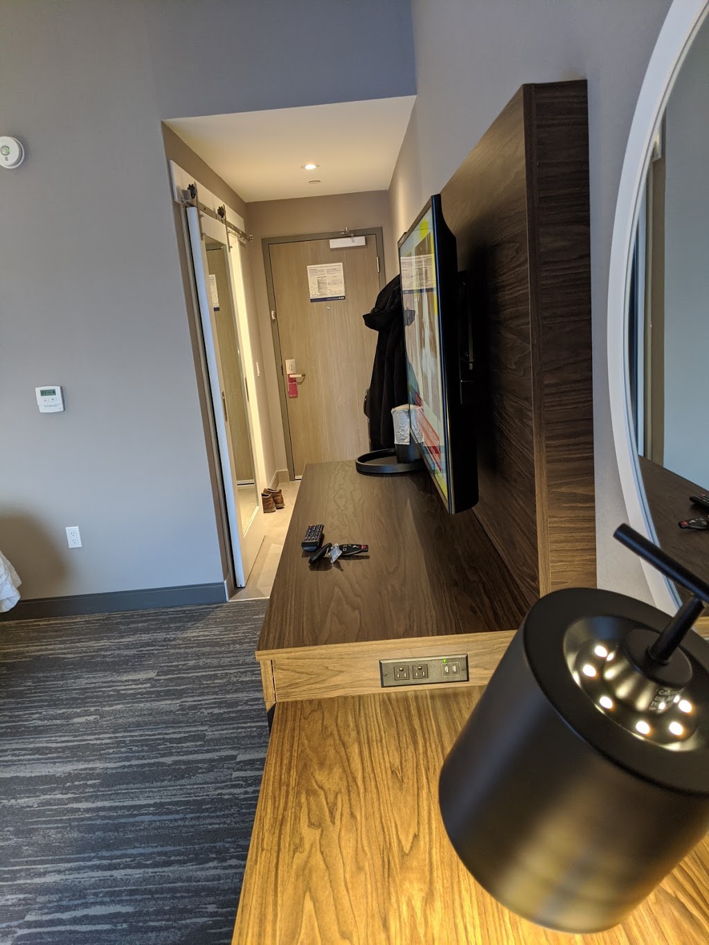 Hampton Inn Peterborough | 1400 Crawford Dr, Peterborough, ON K9J 6X6, Canada | Phone: (705) 270-6280