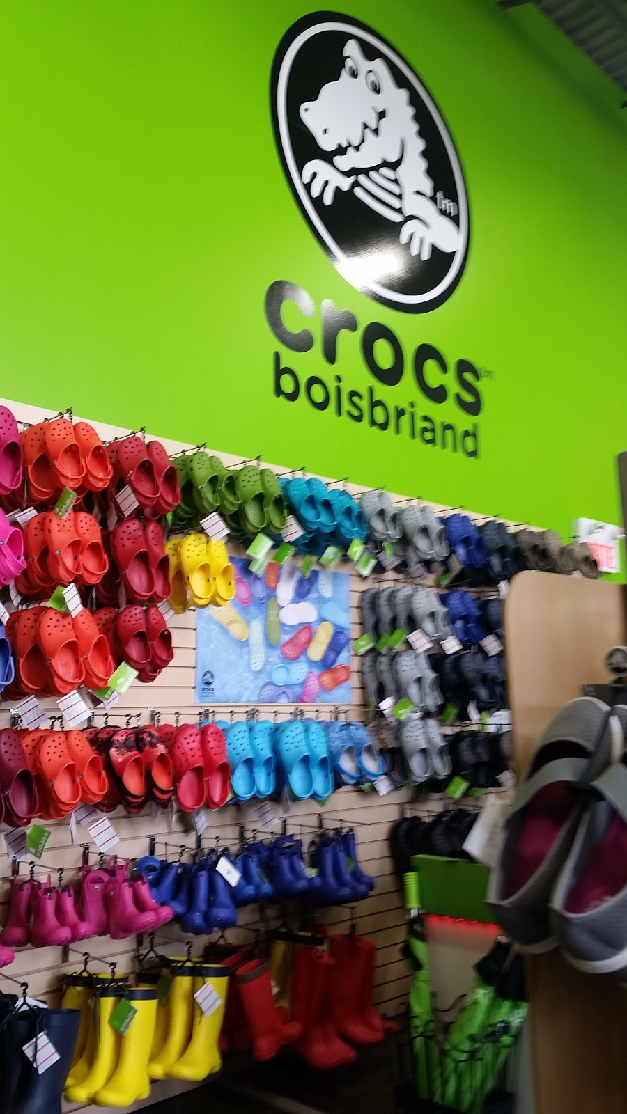 Chaussures Croco Boisbriand | 2850 Promenade St-Honoré, Boisbriand, QC J7H 0A8, Canada | Phone: (450) 818-8840