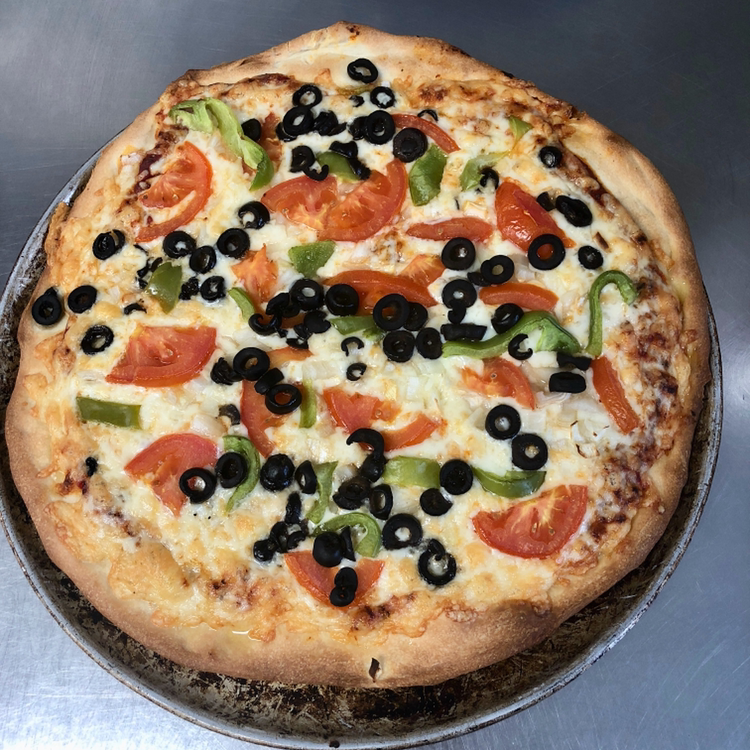 Vickys Drive Inn | 122 Central Ave, Ste. Anne, MB R5H 1C2, Canada | Phone: (204) 422-6883