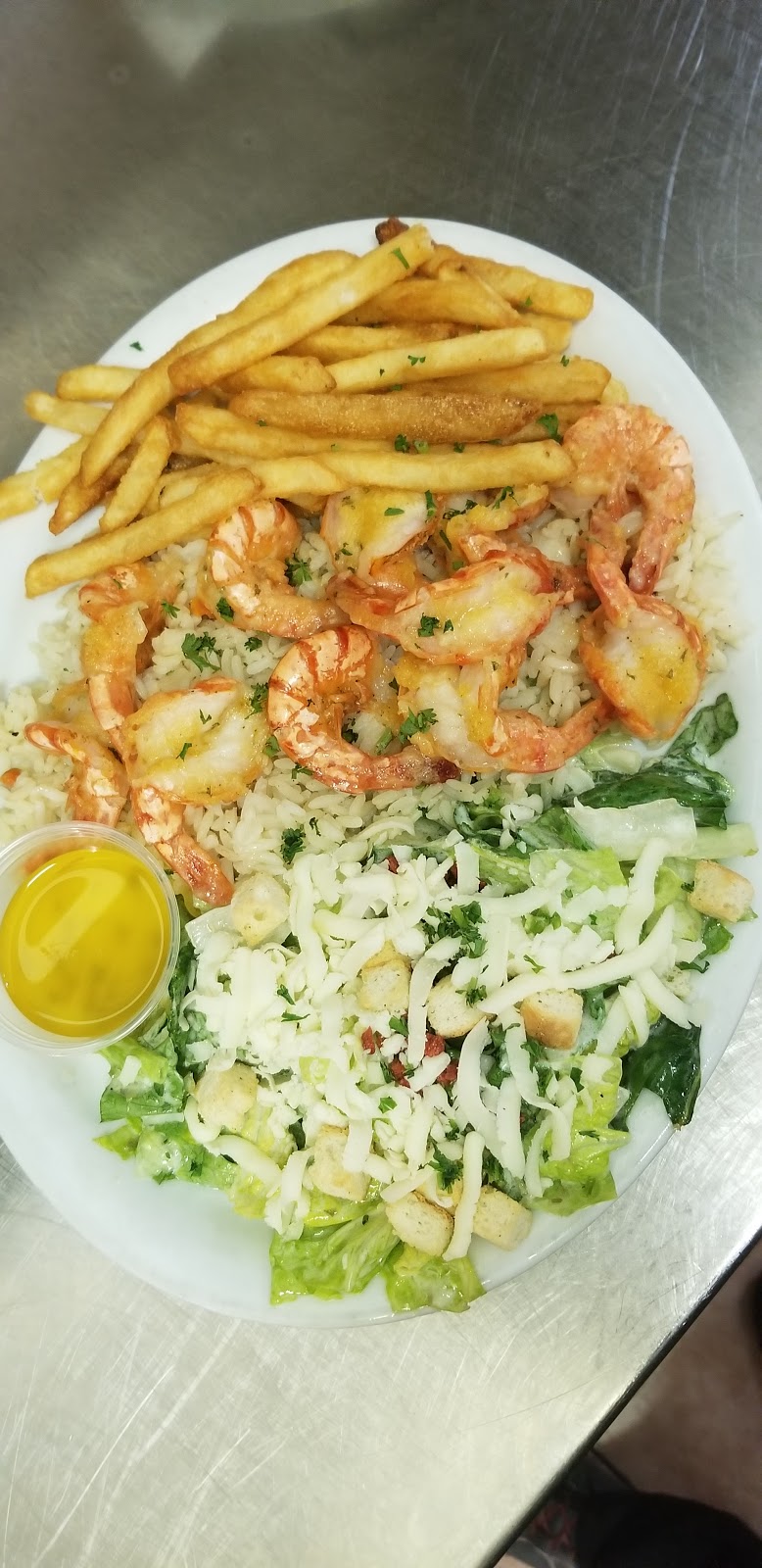 Restaurant La Station des Patriotes | 723 Rue du Sud, Cowansville, QC J2K 2Y2, Canada | Phone: (450) 955-3100