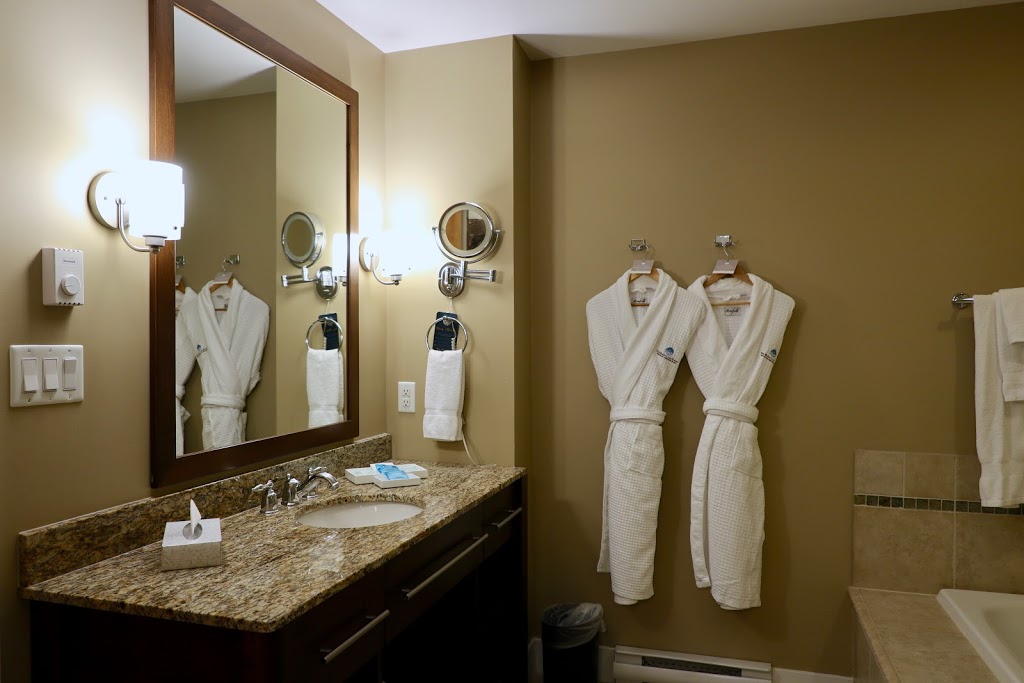 The Beach Club Resort - Bellstar Hotels & Resorts | 181 Beachside Dr, Parksville, BC V9P 2H5, Canada | Phone: (250) 248-8999
