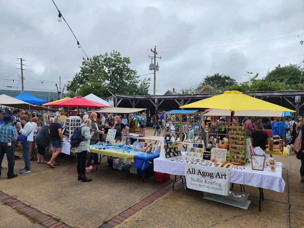 Annapolis Royal Farmers & Traders Market | St George St, Annapolis Royal, NS B0S 1A0, Canada | Phone: (416) 799-5273