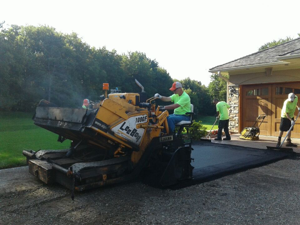 Mountainview Asphalt Paving | 40 Frankford Crescent #15, Trenton, ON K8V 4L2, Canada | Phone: (613) 921-8303
