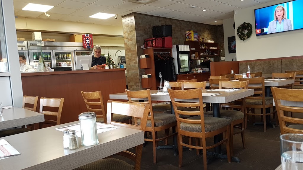 Mammas Restaurant Pizzeria | 1805 Avenue OBrien, Saint-Laurent, QC H4L 3W6, Canada | Phone: (514) 334-1579