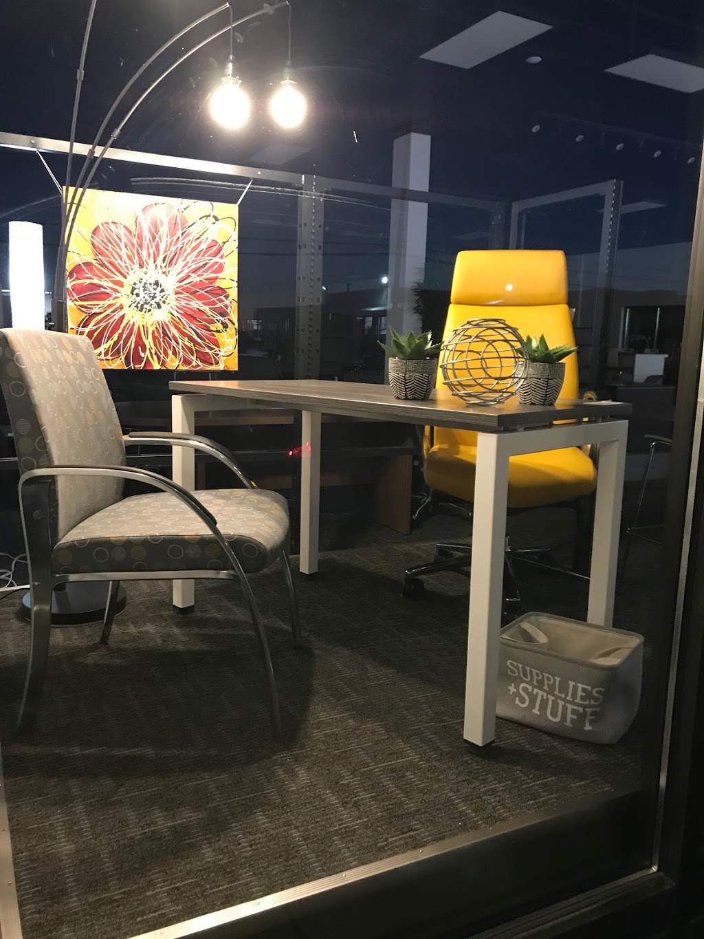 Source Office Furniture - Regina | 1005 Park St, Regina, SK S4N 5H4, Canada | Phone: (306) 525-8818