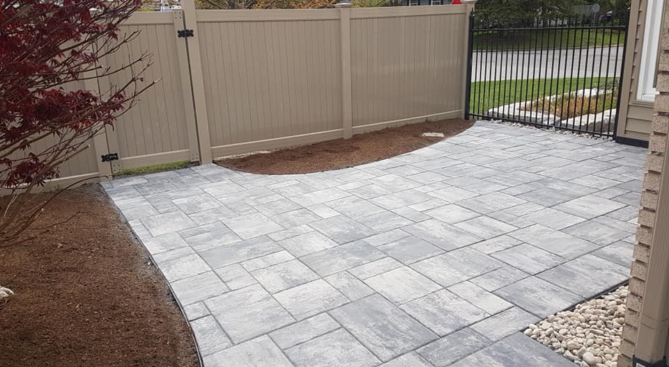 Hansen Landscaping Lawn And Gardens Ltd | 2729 Stevenage Dr, Ottawa, ON K1G 3N2, Canada | Phone: (613) 260-8175