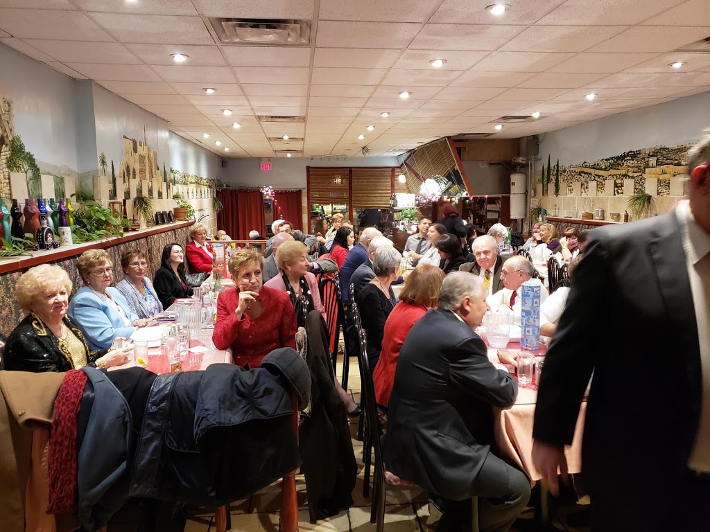Europe Bar And Restaurant | 3030 Bathurst St, North York, ON M6B 3B6, Canada | Phone: (647) 436-9739