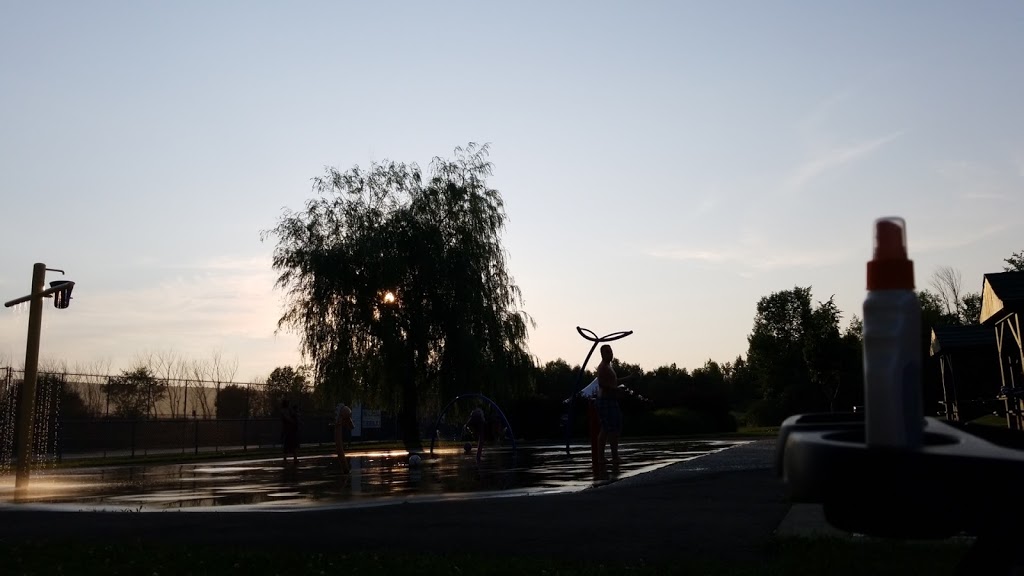Parc René Lévesque | 3205 Rue de la Bastille, Boisbriand, QC J7H 1M1, Canada | Phone: (450) 435-1954 ext. 335